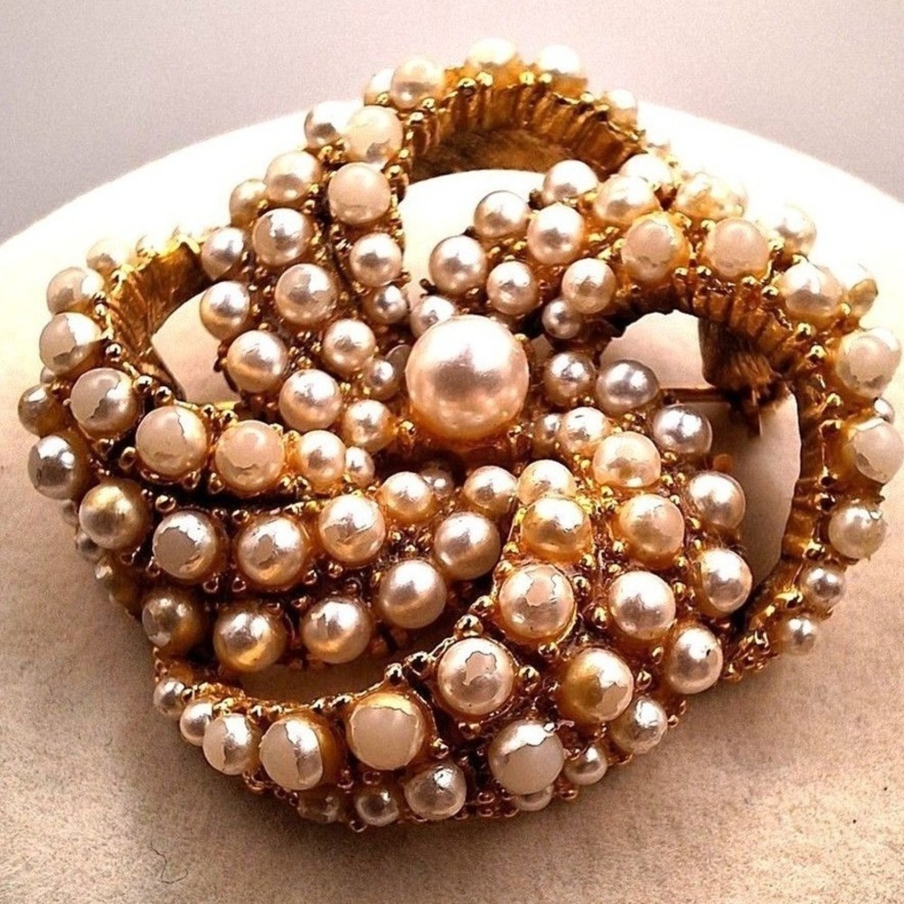 Vintage Arthur Pepper beaded brooch flower pin wheel gold tone mid century